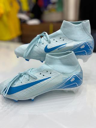 Chuteira Nike Azul