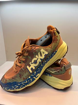 Tênis Hoka Speedgoat 6 one one Marrom