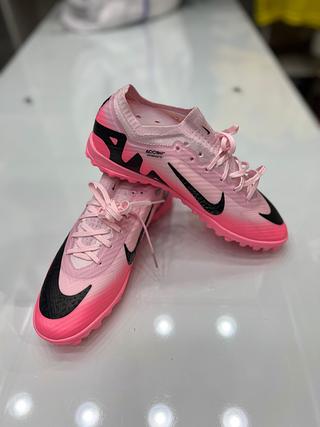 Chuteira Nike Society rosa