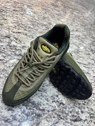 nike 95 Cor militar verde