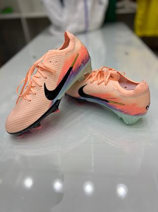 Chuteira Nike Laranja