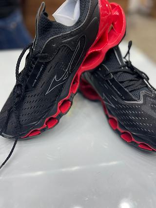 Mizuno 14 Preto e vermelho