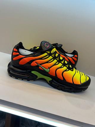 Nike Tn vermelho amarelo